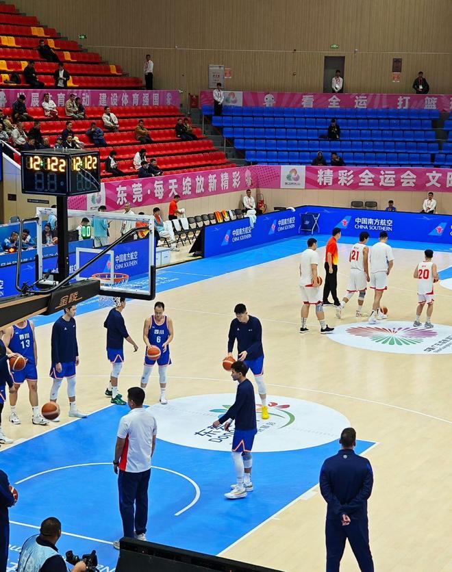 狂轟124:61，四川打崩湖北隊(duì)！周琦轟24+18，全運(yùn)會(huì)冠軍成囊中物