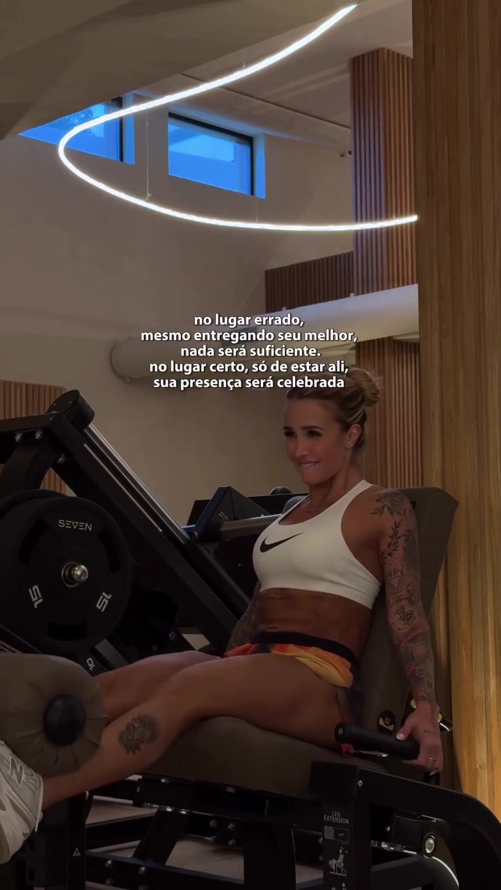 還會再愛嘛與羅德里戈分手后前女友以淚洗面沒心情健身