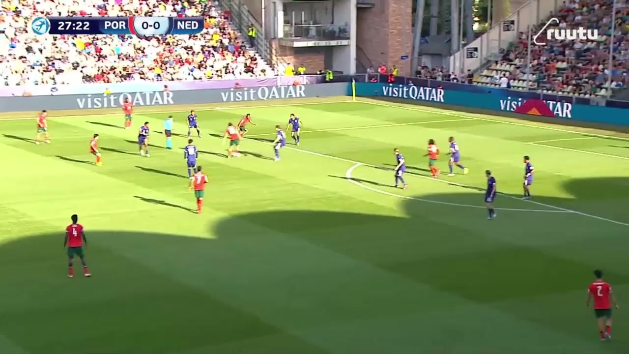 太追求角度了昆達主罰點球擊中立柱彈出葡萄牙錯失領(lǐng)先良機