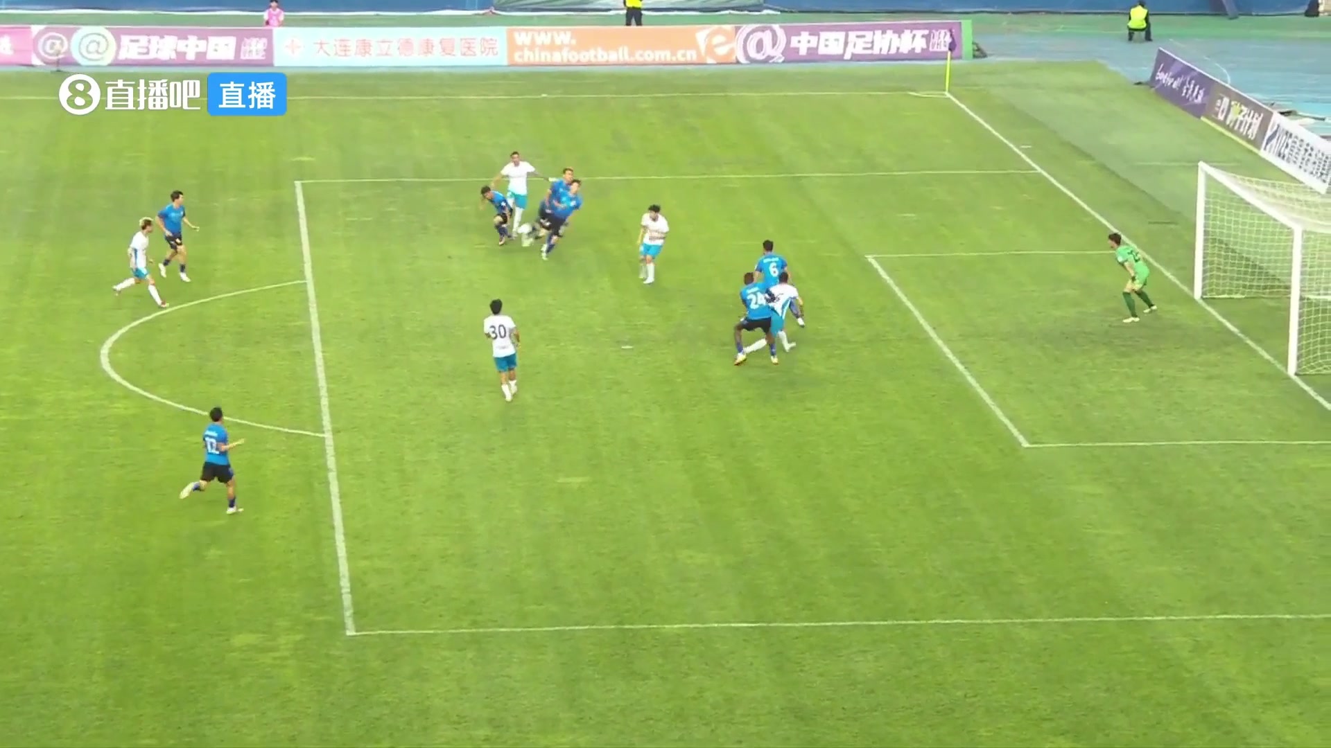 足協(xié)杯賽場再現(xiàn)門線懸案這球是否為漏判罰點(diǎn)球