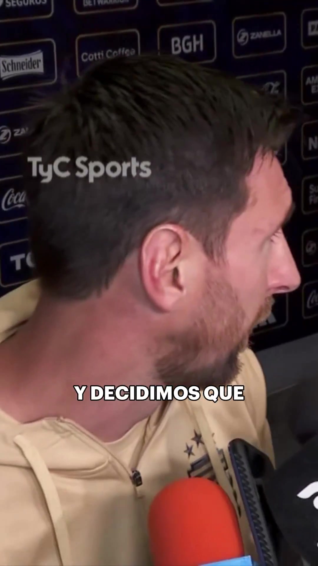 缺席下一場梅西我和斯卡洛尼談過了剛傷愈避免長途旅行