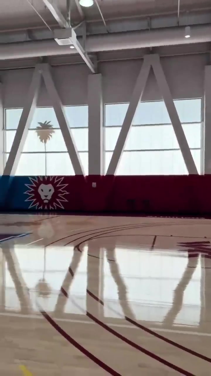 不易崔永熙前交叉韌帶斷裂171天后 首次回到球場(chǎng)訓(xùn)練視頻