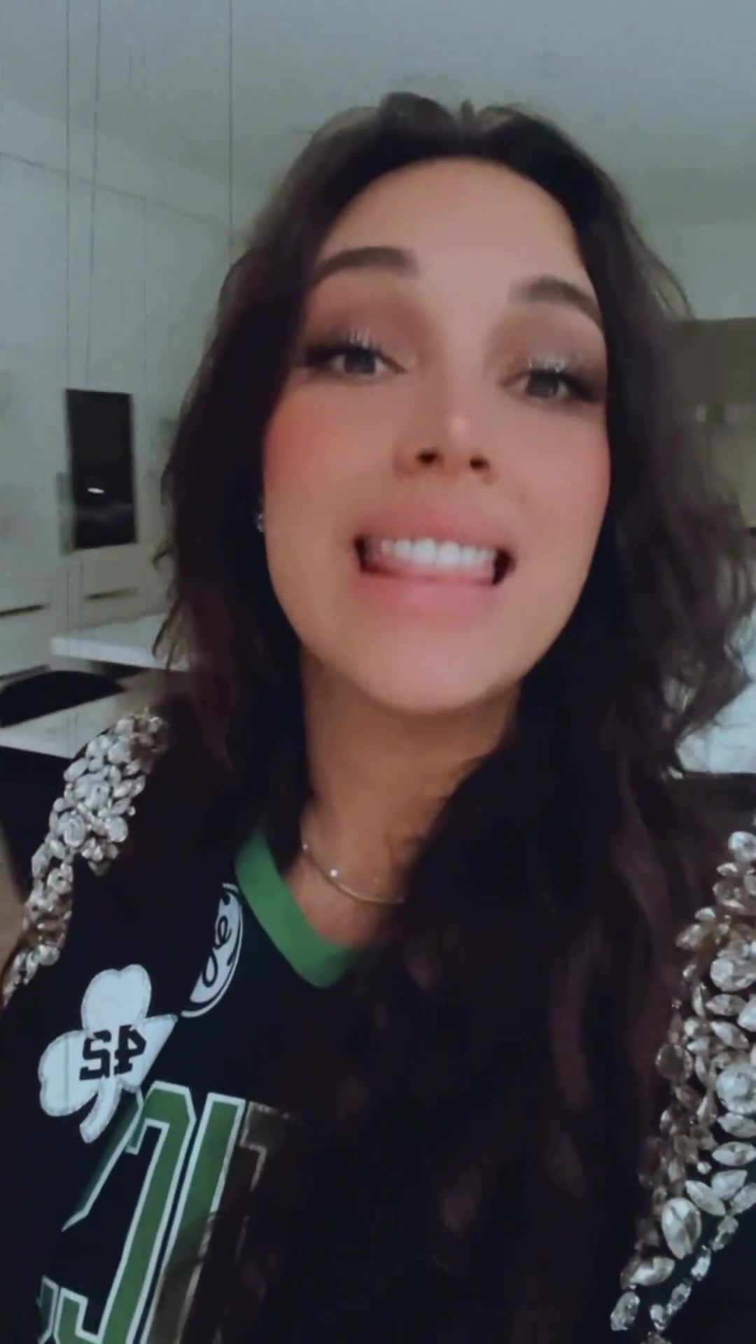 霍福德名模嬌妻如此美貌怎么講話的嗓音這么粗啊