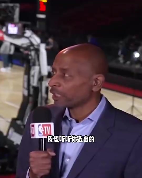 杰倫威此前談現(xiàn)役最強(qiáng)杰倫陣容我不想把杰倫-格林放進(jìn)來(lái)