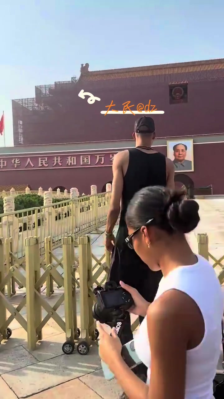 文班亞馬到天安門打卡合影了