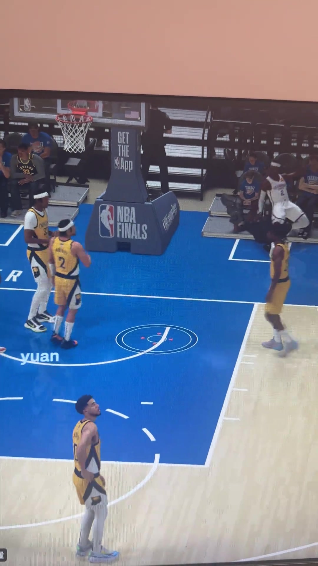 網(wǎng)友2K操作亞歷山大造犯規(guī)跟現(xiàn)實(shí)中的一模一樣