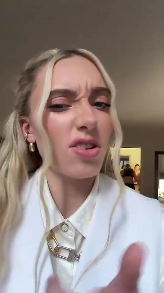 來自狀元佩奇的甜美暴擊李月汝新隊(duì)友這顏值可太耐打了