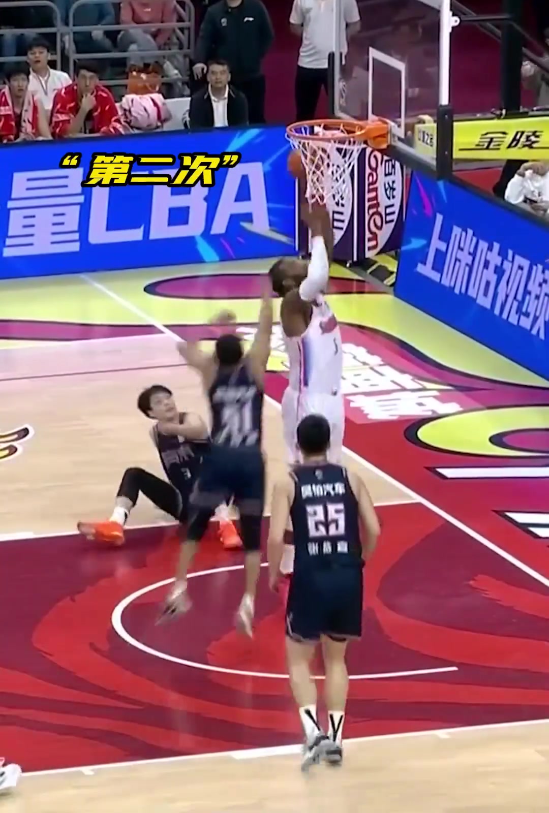 6連搶0命中門羅籃下上演人類迷惑進攻冷笑收場