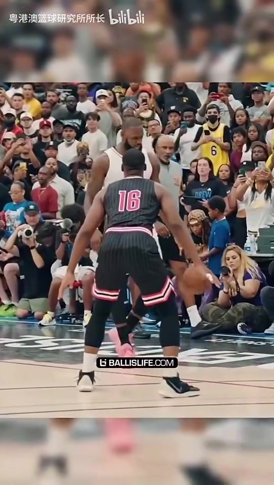 全世界都知道他要干嘛了詹姆斯的經(jīng)典招式突施冷箭3分