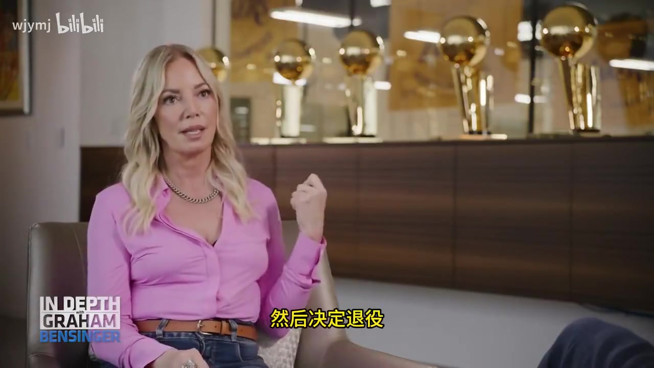 珍妮此前科比想退役先告知了我即使討厭他的球隊(duì)都為他致敬