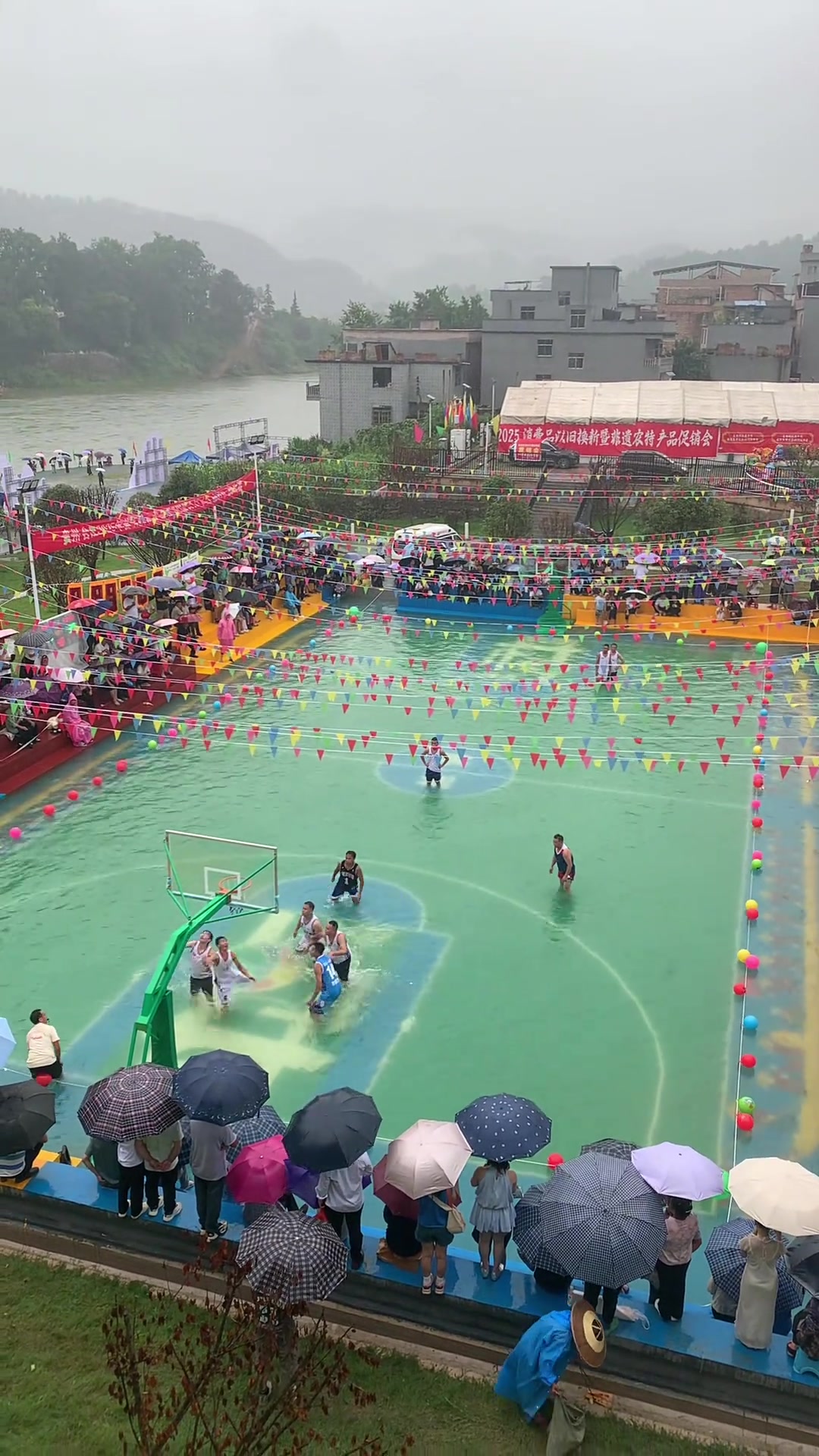 快船隊(duì)這好像是我們的舞臺(tái)