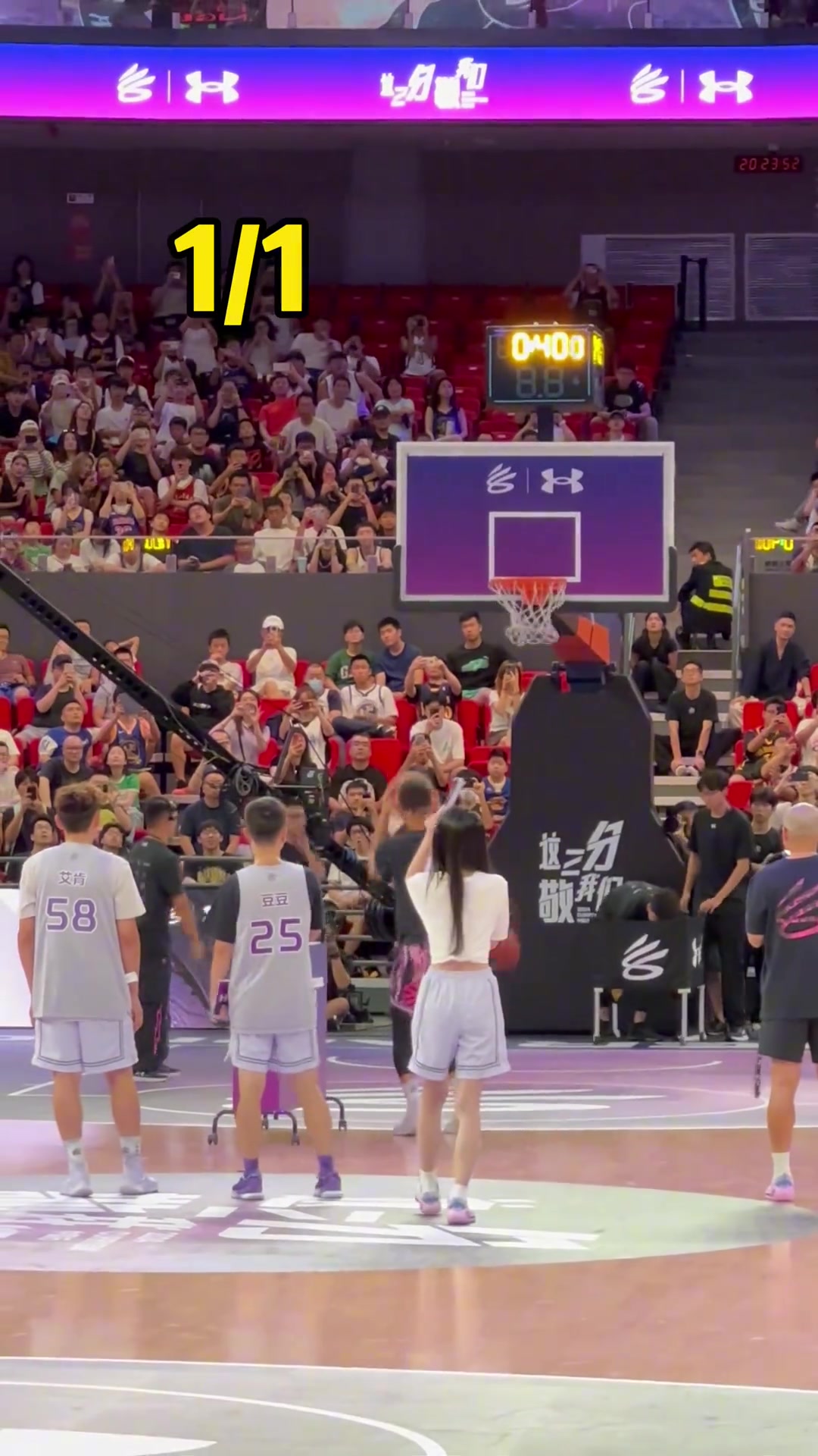 這三分敬你們庫(kù)里看到球迷開心他也會(huì)很開心...