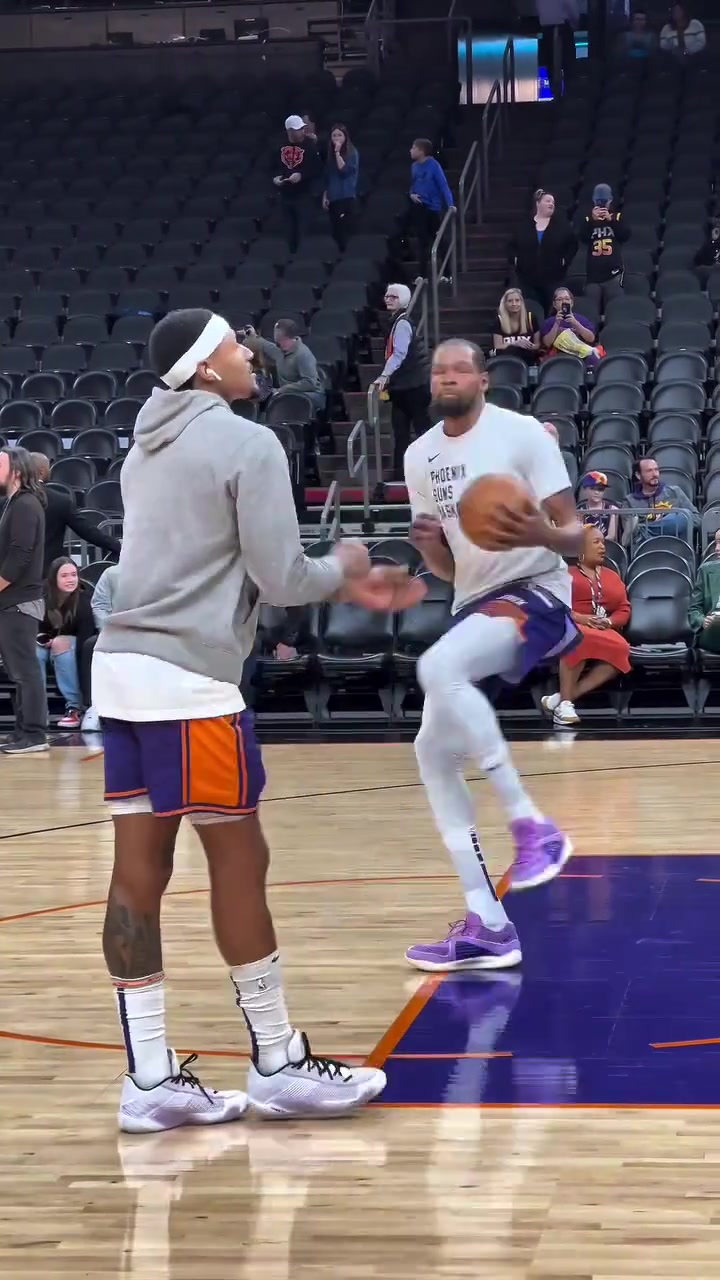 這倆一起練投籃還挺魔性可惜以后看不到了