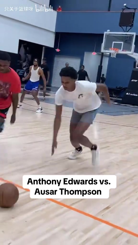 勁爆身體不同風格華子和奧薩你更喜歡哪種類型的球員