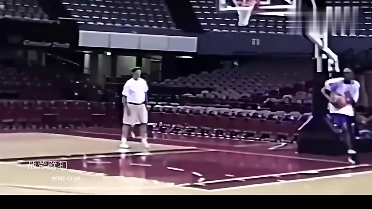 驚艷17歲科比參加快船試訓 100命中 左手無差別三分