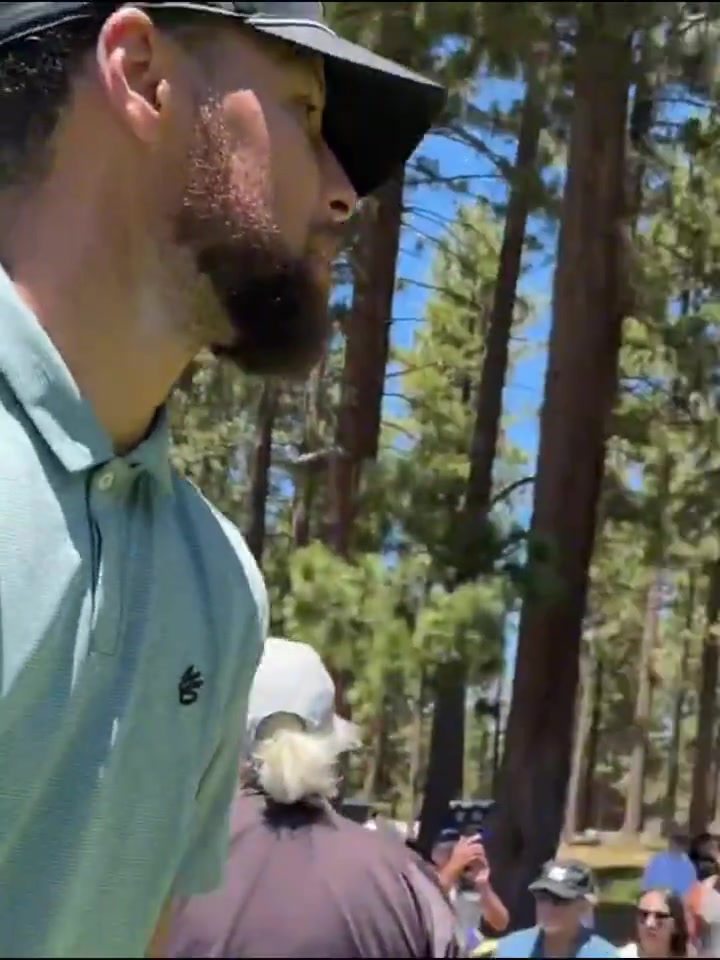 這是真的有點(diǎn)帥勇士官推曬庫(kù)里打高爾夫視頻