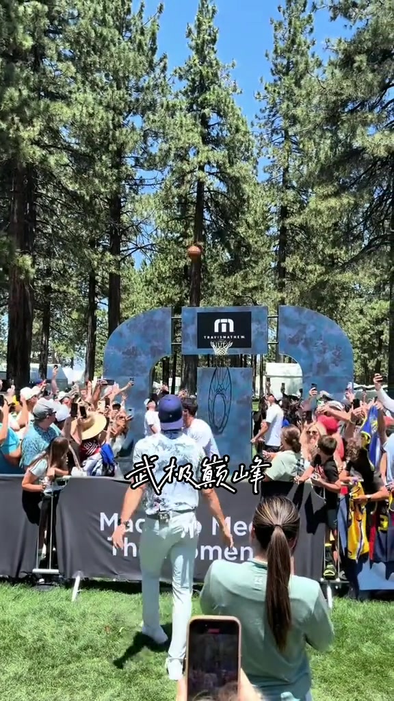 過(guò)去的3個(gè)小老頭都是一把過(guò)小學(xué)生放暑假學(xué)業(yè)有點(diǎn)荒廢啊