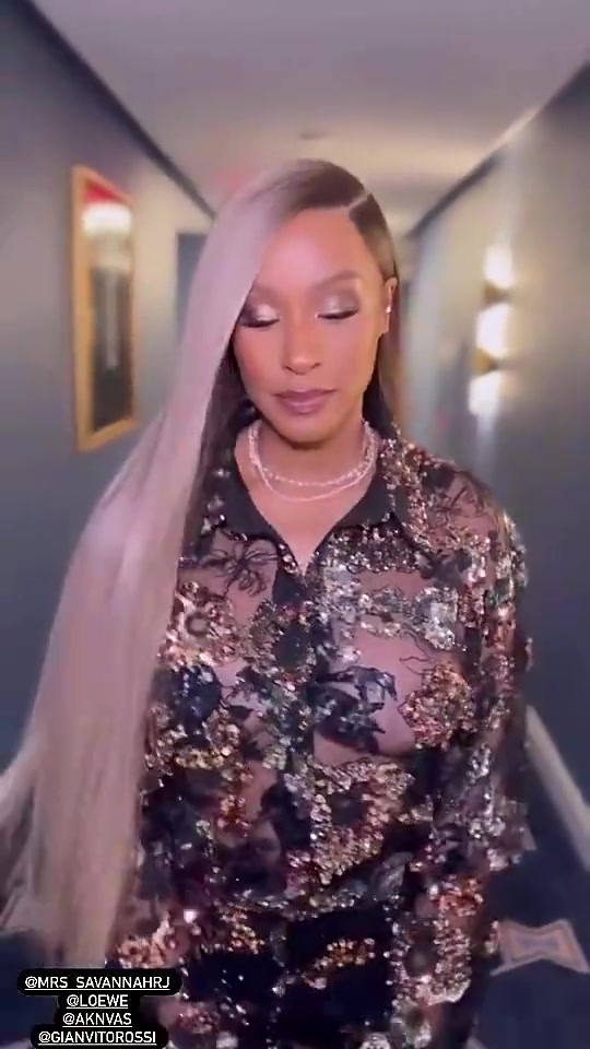 女王氣場(chǎng)詹嫂薩瓦娜還真是風(fēng)韻猶存啊