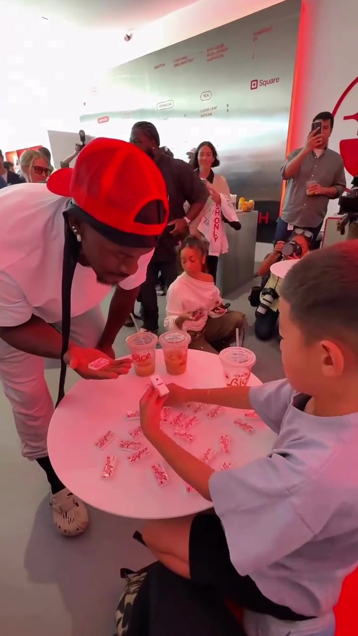 巴特勒一天不玩牌渾身難受