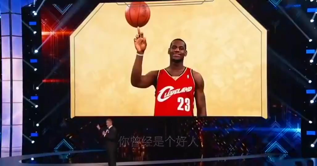 趙喜娜16年調(diào)侃詹姆斯你現(xiàn)在又是好人了所以聯(lián)盟只好讓杜蘭特當(dāng)壞人