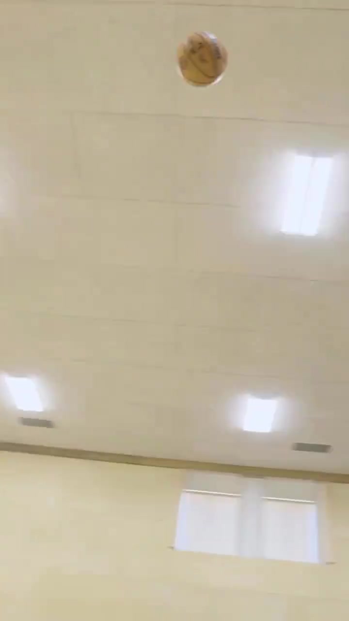 休賽期找不到巴特勒不是在棋牌室就在訓練場