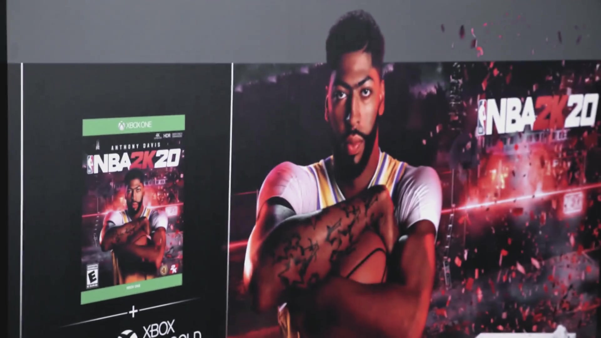 還是喜歡紫金戰(zhàn)袍的你回憶會懲罰每一個(gè)念舊的人