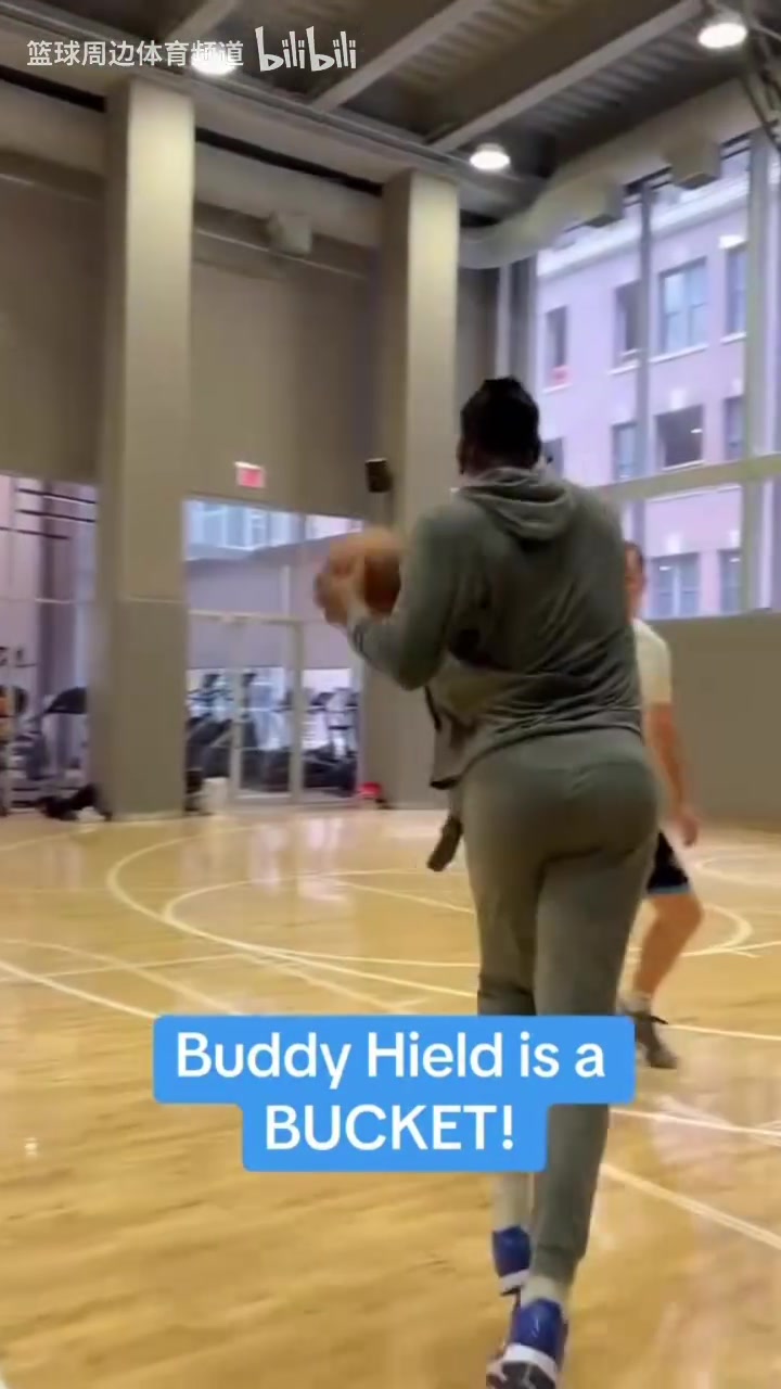 不愧是王牌射手希爾德此前的投籃訓(xùn)練下賽季還能制造驚喜嗎
