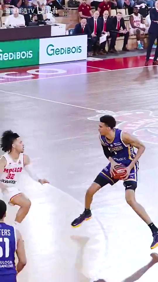 法國(guó)蜘蛛人文班當(dāng)時(shí)震驚全世界的最恐怖的一球