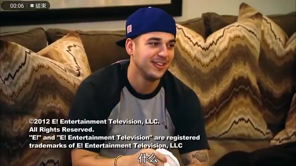 這家人真會(huì)玩金卡戴珊此前直接撲到姐夫奧多姆身上奧多姆都害羞了