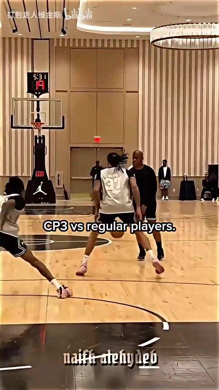 雖然上年紀了但是虐你們還是輕松保羅精英訓練營統(tǒng)治比賽