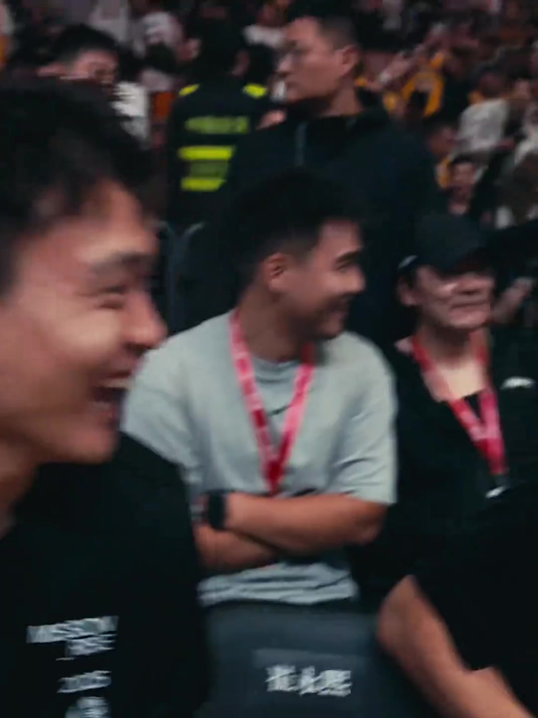 崔永熙在詹姆斯中國行現場請求老詹再打5年老詹婉拒No