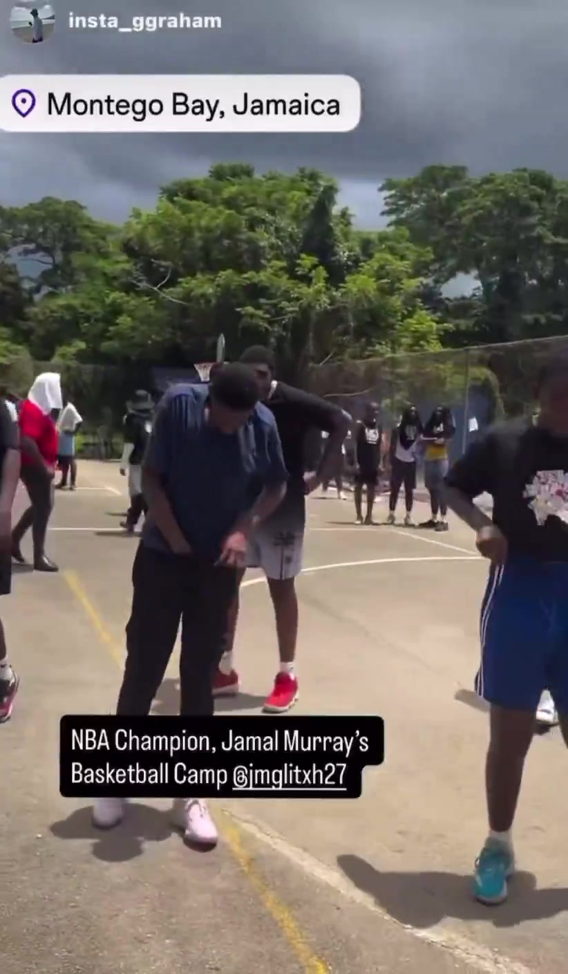休賽期也不閑著穆雷在牙買加舉辦籃球訓(xùn)練營(yíng)