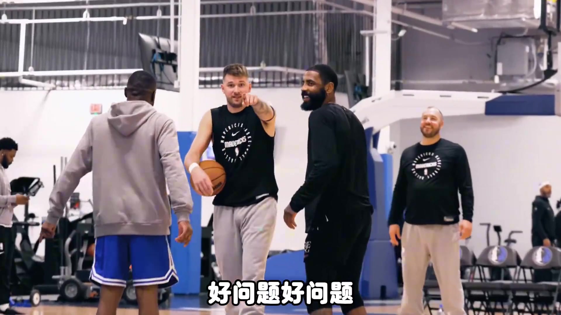 歐文和利拉德誰更強楊毅歐文是優(yōu)秀合格且標(biāo)準(zhǔn)的球隊二當(dāng)家