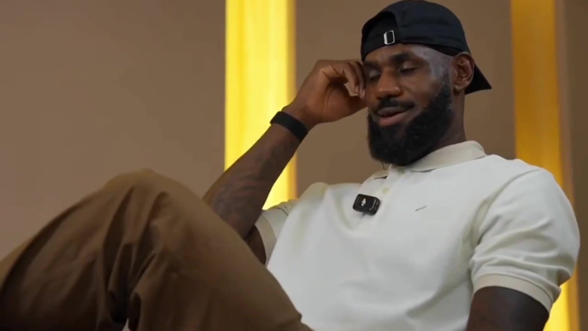 詹姆斯誰也無法預(yù)測(cè)自己22年后能拿多少冠軍和MVP我只是一直潛心打磨球技