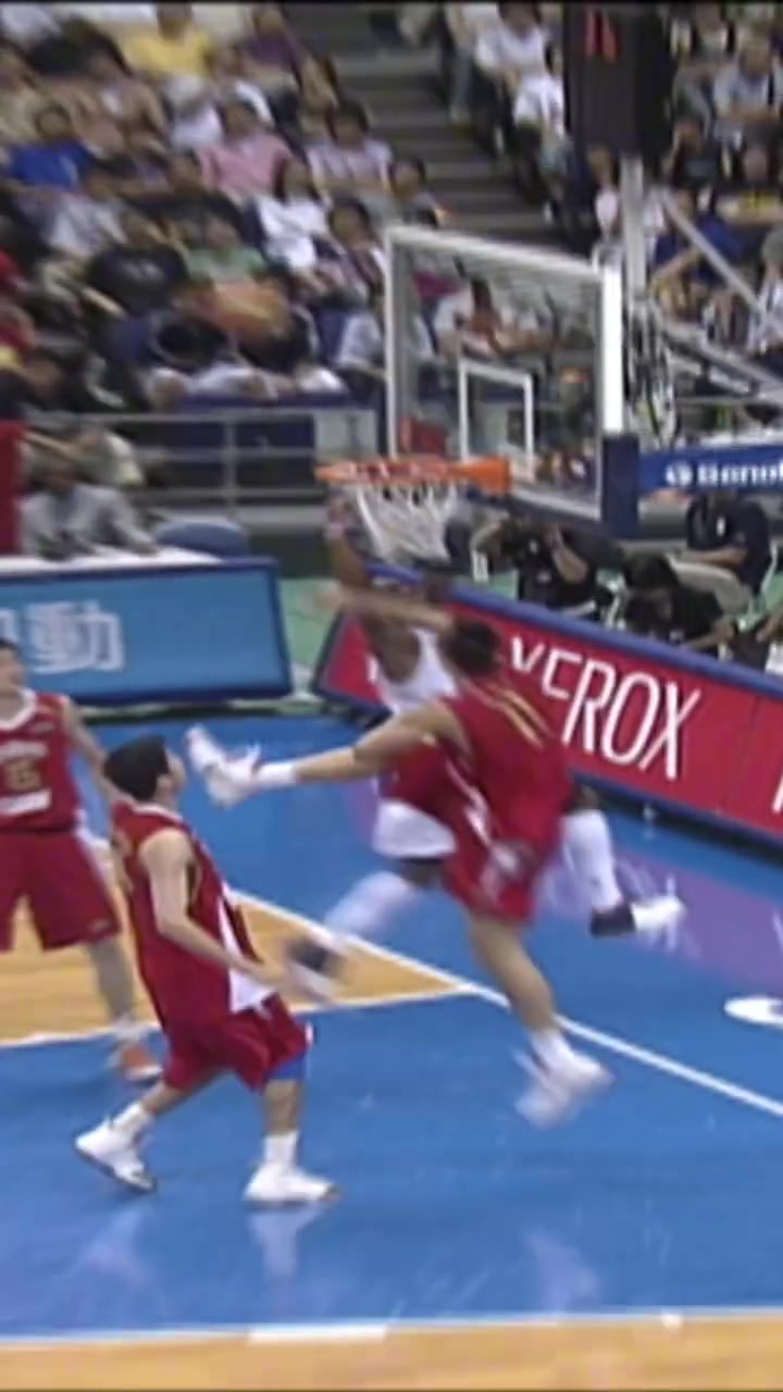 比彈跳沒在怕的巔峰韋德想隔扣年輕時的阿聯(lián)也沒那么容易