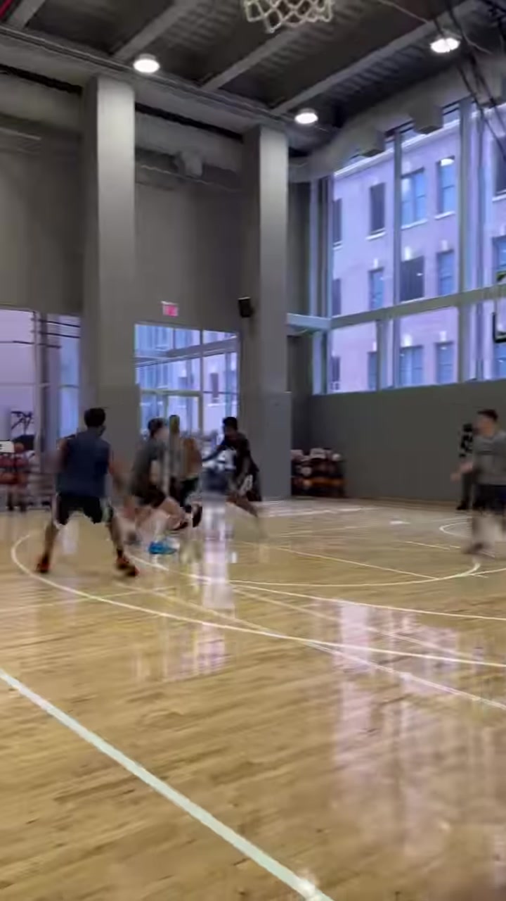 威少最新訓(xùn)練視頻爆發(fā)力依舊強橫定點三分快準狠