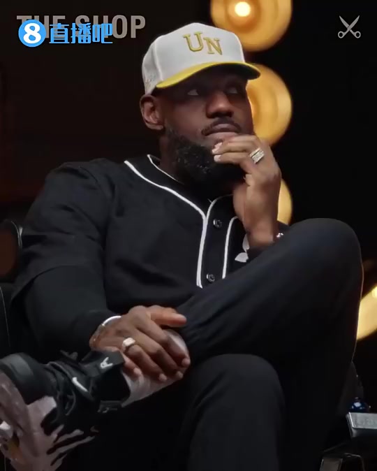 詹姆斯13年我DPOY排名第二但得獎那人連防守一陣都沒進