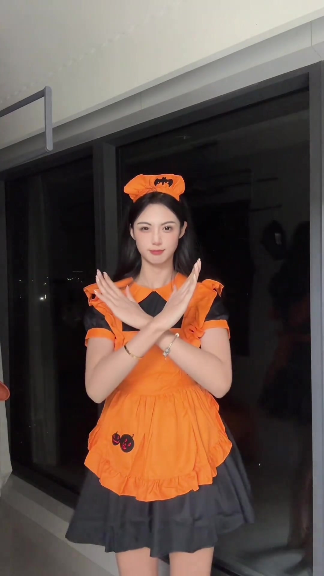 可耐卓識的萬圣節(jié)裝扮萬圣節(jié)偶遇一只小南瓜