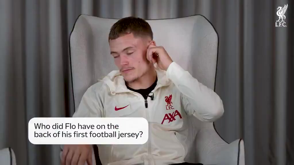 維爾茨弗林蓬我穿的第一件球衣是梅西哦弗林蓬俺也一樣