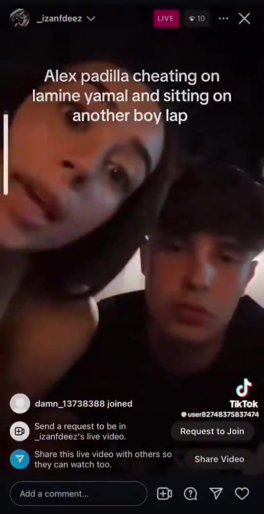 當(dāng)年就這么花直播時亞馬爾前女友坐在了陌生男子大腿上