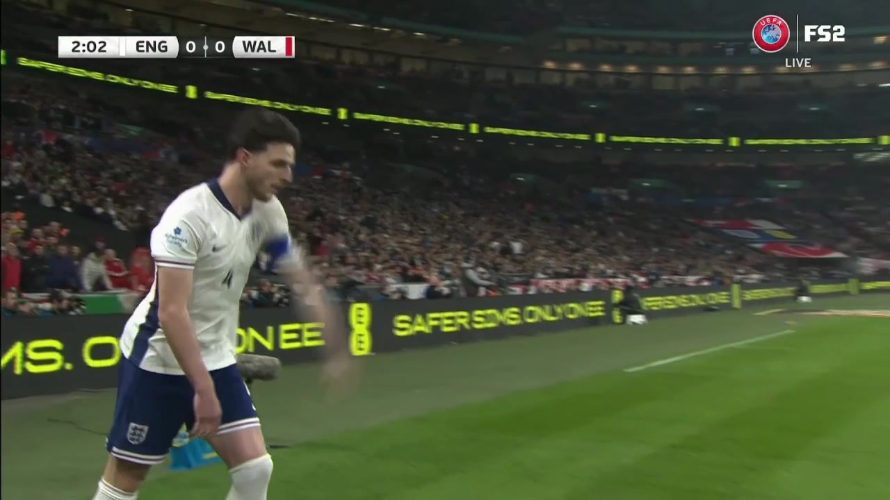 英格蘭3分鐘夢(mèng)幻開局格伊倒三角送助攻 羅杰斯攻入國(guó)家隊(duì)處子球