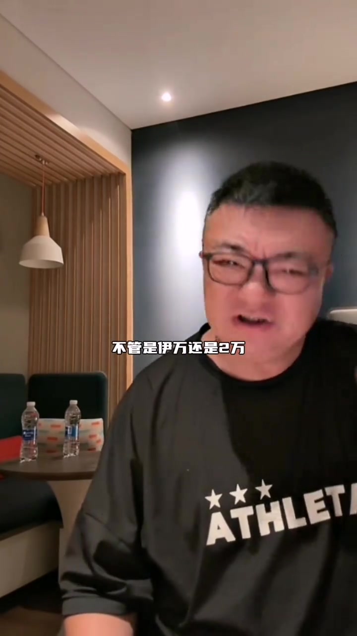 董路這么多年最接近中國(guó)足球應(yīng)該怎么踢的人是李鐵