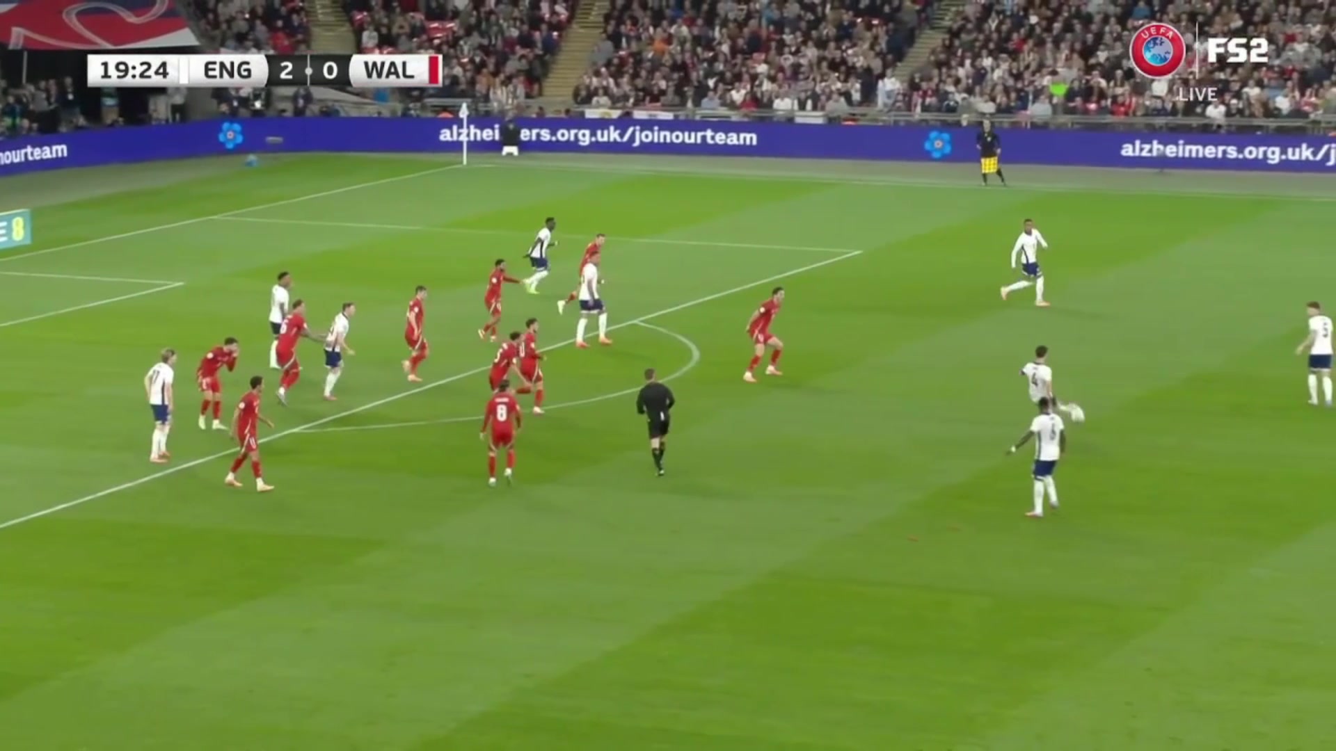 一周5佳球-皇馬雙星羅德里戈晃暈后衛(wèi)兜射姆巴佩極限單兵