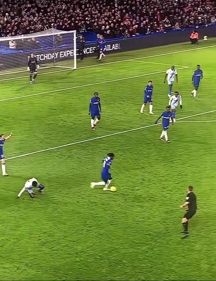 盤帶大魔王這是讓阿森納下定決心買馬杜埃凱的比賽嗎