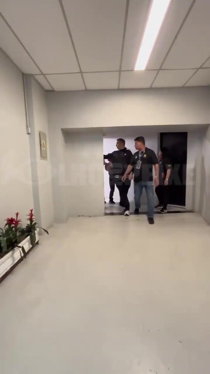 始終是球迷們的心頭好桑托斯球迷為內(nèi)馬爾加油打氣