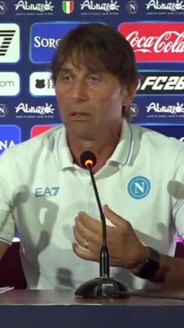 孔蒂談德布勞內(nèi)他從未缺席過一秒鐘訓練他令所有人感到驚訝