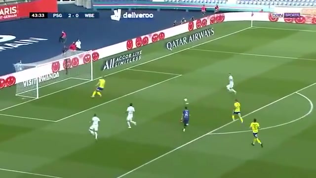 男人都能懂的痛名場面伊卡爾迪大力射門被對方后衛(wèi)用襠部化解