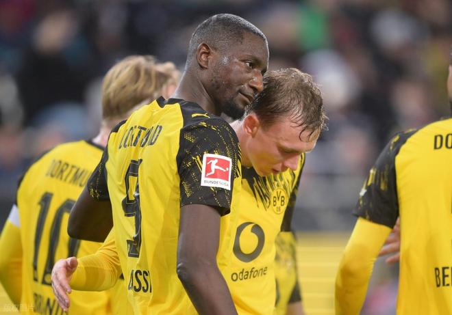 德甲最新積分戰(zhàn)報 多特小勝弱旅超萊比錫 差拜仁4分升至第2