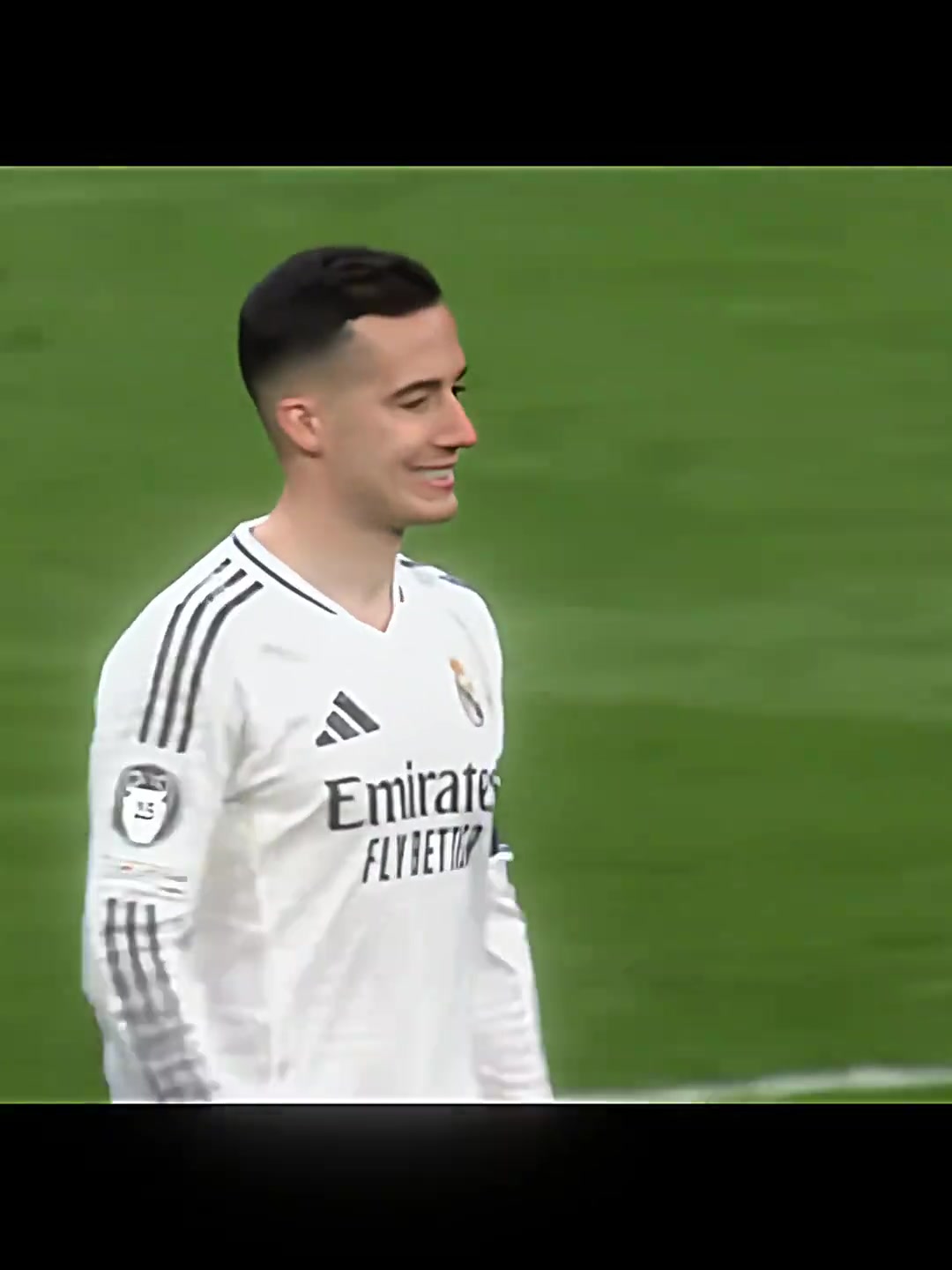 皇馬球迷他是人見人欺的邊路老將也是那個(gè)鮮衣怒馬的轉(zhuǎn)球少年