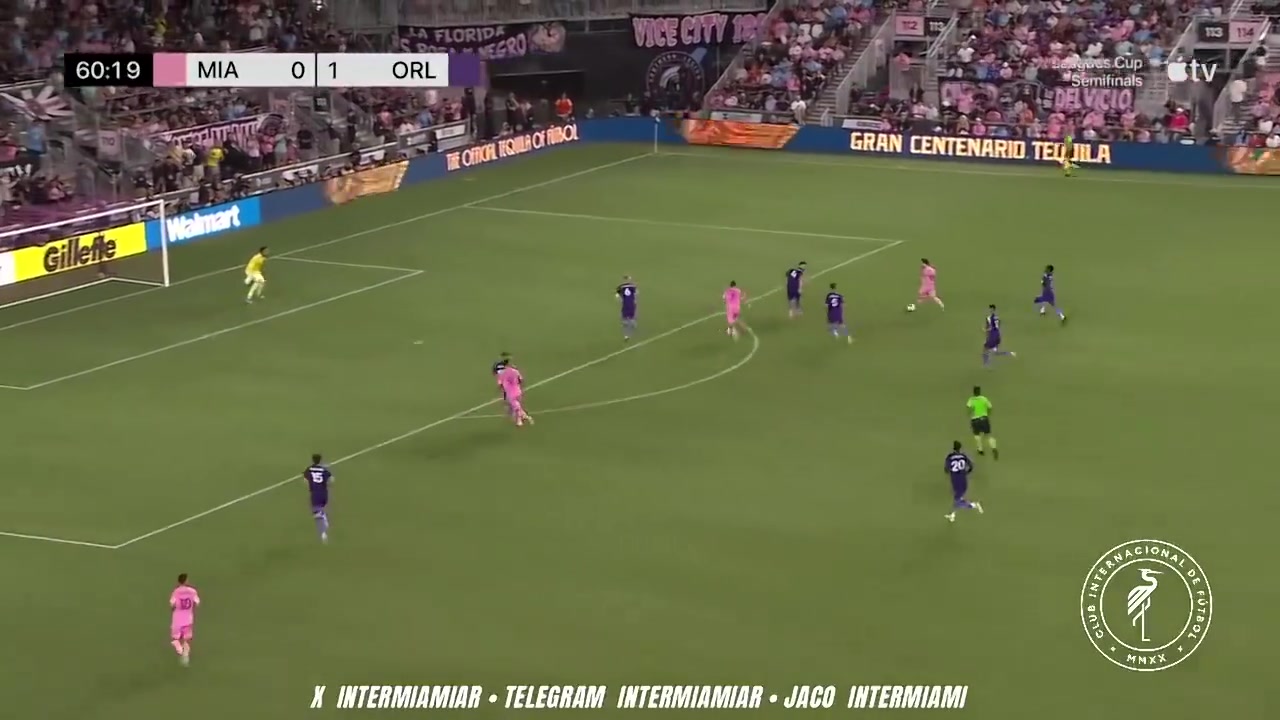 世界名畫梅西這次盤帶拿球遭奧蘭多城近半數(shù)球員防守